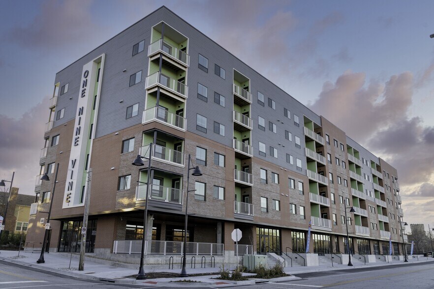 More Photos Of 1901 Vine St, Kansas City Multifamily For Sale