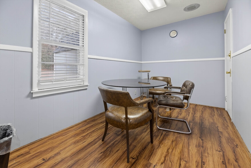 More Photos Of 3310 Henry Rd, Anniston Healthcare For Sale