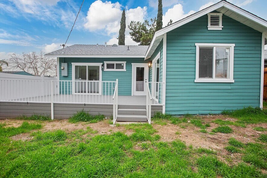 More Photos Of 1736 N Sierra Bonita Ave, Pasadena Land For Sale