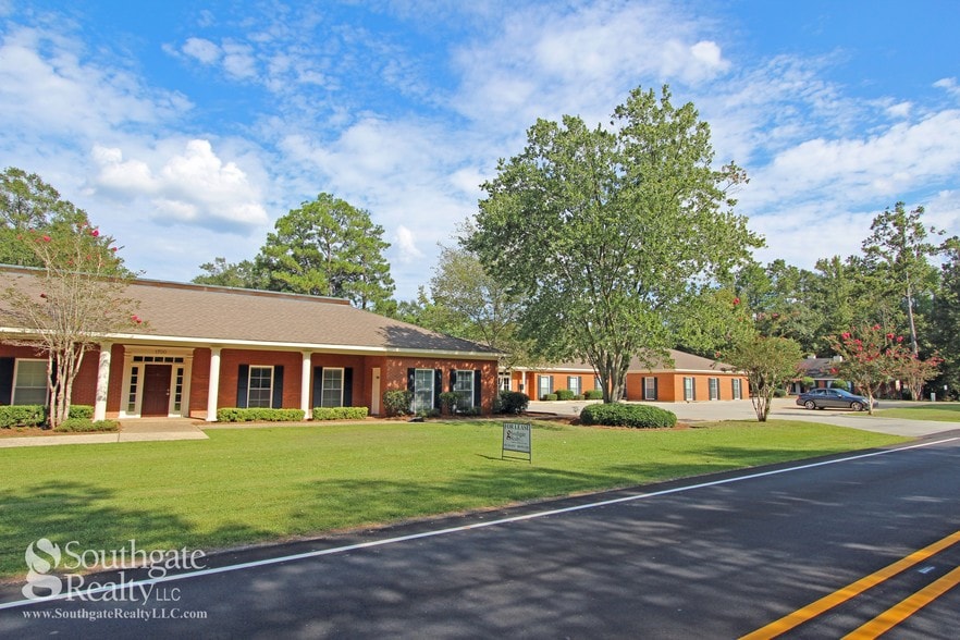 More Photos Of 1700 S 28th Ave, Hattiesburg Freestanding For Lease