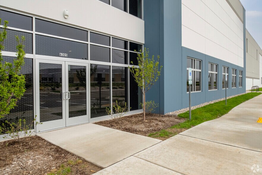 More Photos Of 6305 Ronald Reagan, Madison Warehouse For Lease