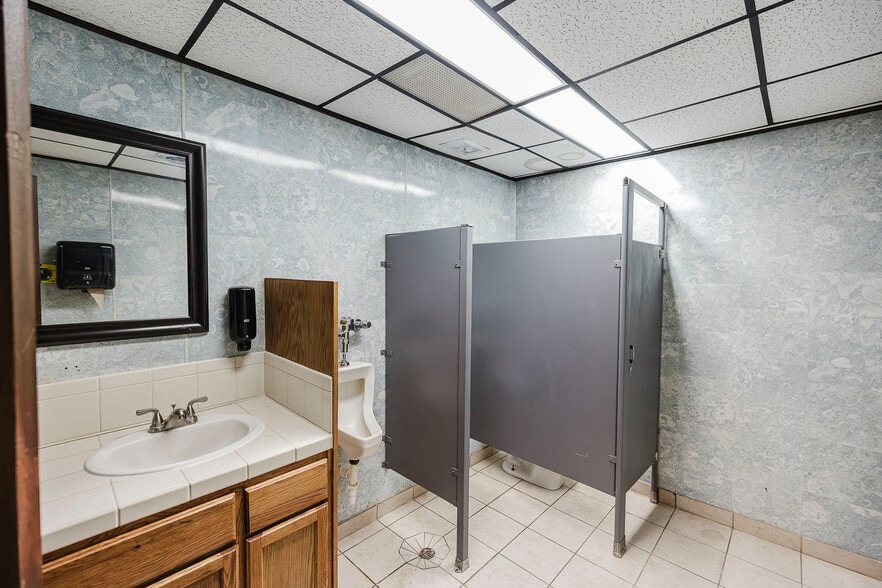 More Photos Of 2350 E 8th St, Hays Freestanding For Sale