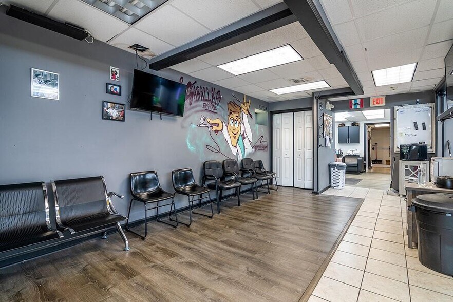 More Photos Of 7440-7456 Post Rd, North Kingstown Storefront Retail Office For Sale