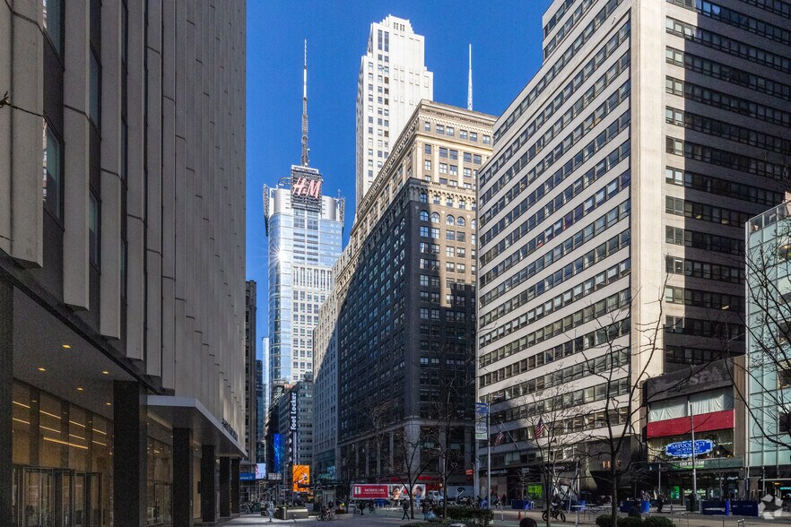 More Photos Of 1450 Broadway, New York Office For Sale