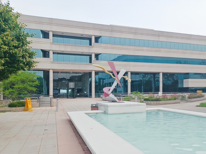 More Photos Of 888 Veterans Memorial Hwy, Hauppauge Coworking Space