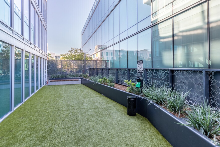 More Photos Of 601 11th Ave, San Diego Apartments For Lease