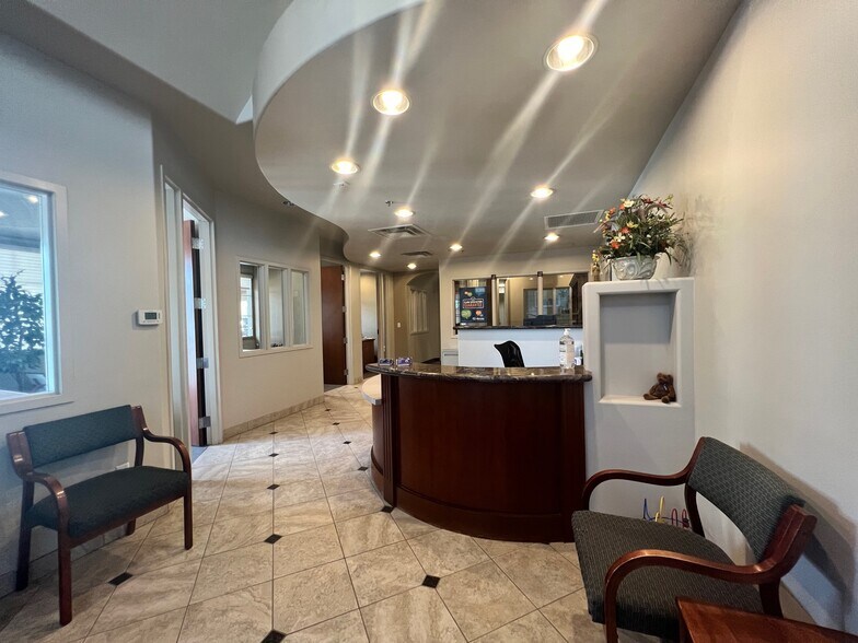 More Photos Of 18275 N 59th Ave, Glendale Medical For Sale