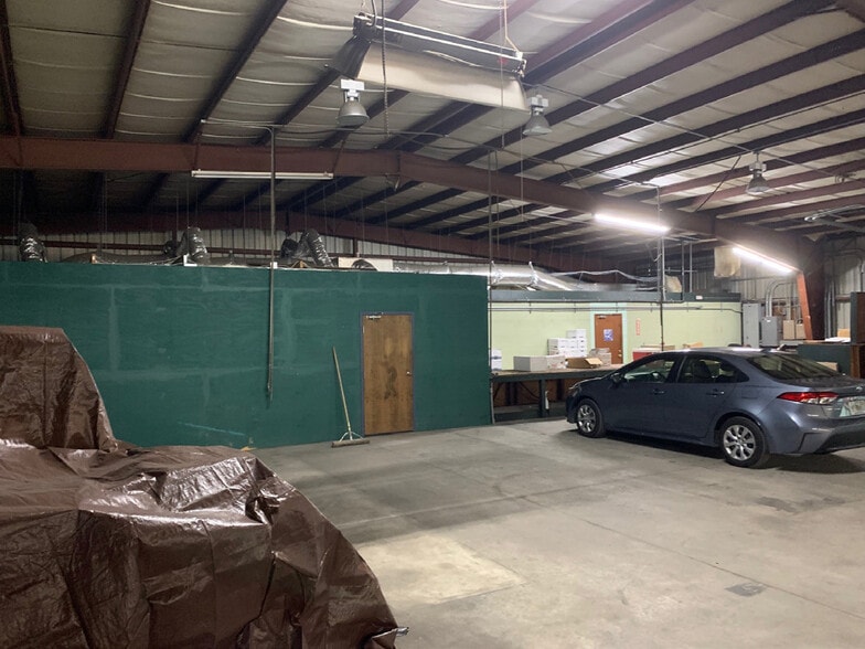 More Photos Of 1708 Marshall St, Jacksonville Manufacturing For Sale