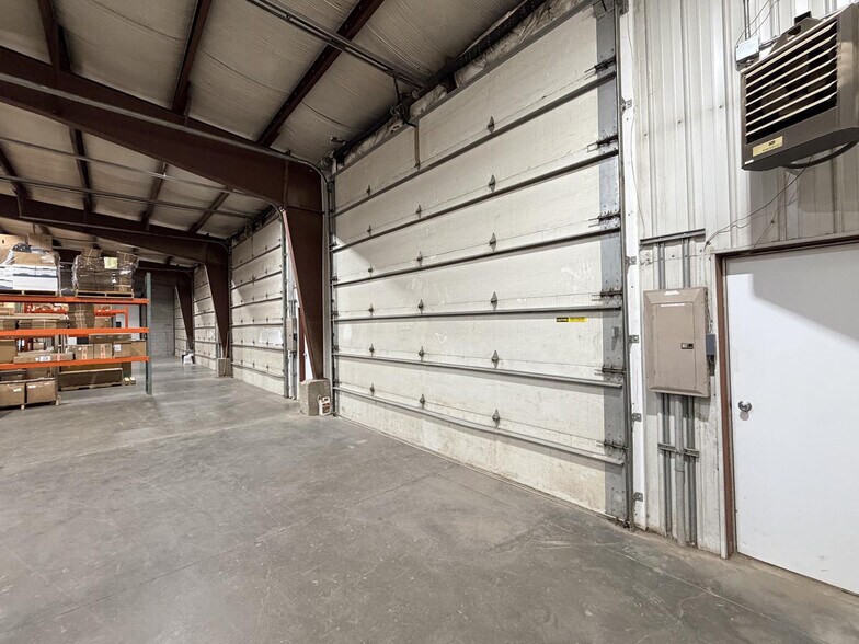 More Photos Of 4314 Centurion Dr, Bismarck Warehouse For Sale