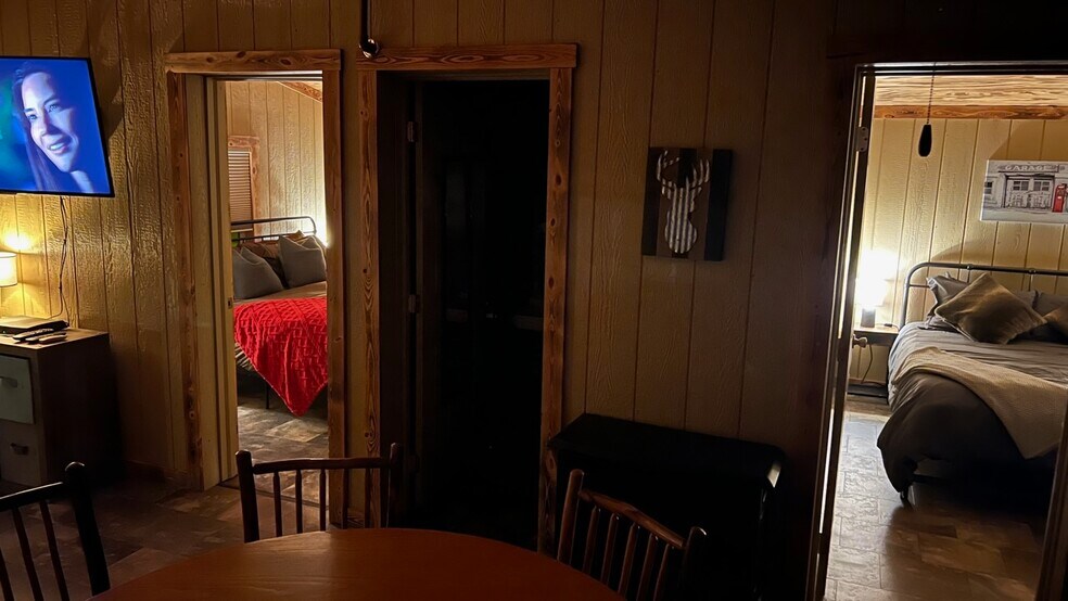 1062 Susan Rd, Lake Ozark, MO 65049 Hotel For Sale