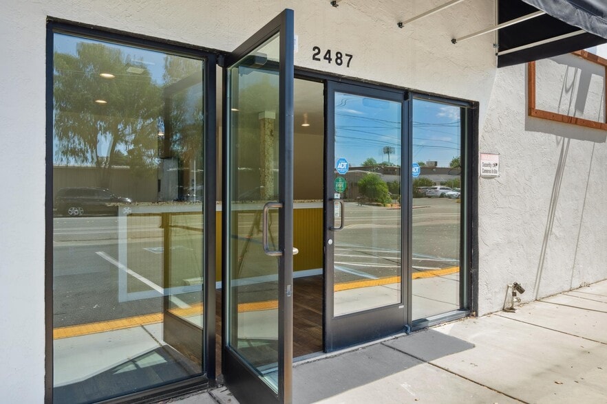 More Photos Of 2475 Bluebell Dr, Santa Rosa Industrial For Lease