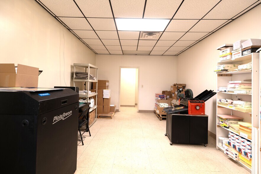 More Photos Of 5982 E Molloy Rd, Mattydale Medical For Sale