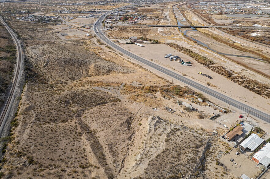 More Photos Of 575 Mcnutt Rd, Sunland Park Land For Sale