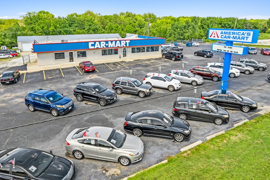 More Photos Of 2502-2506 N State Route 291, Harrisonville Auto Dealership For Lease
