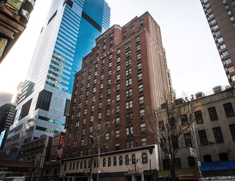 More Photos Of 234 W 48th St, New York Hotel For Lease