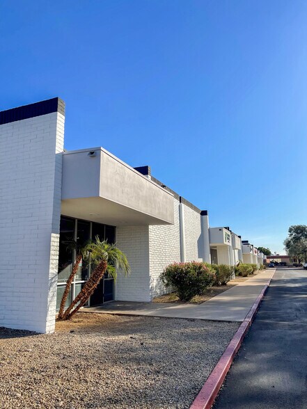 More Photos Of 2810 S 24th St, Phoenix Unknown For Sale