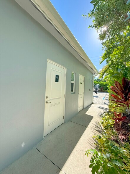 More Photos Of 18261 SE Federal Hwy, Tequesta Marina For Sale