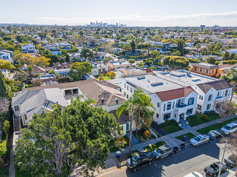 More Photos Of 610 N Spaulding Ave, Los Angeles Apartments For Sale