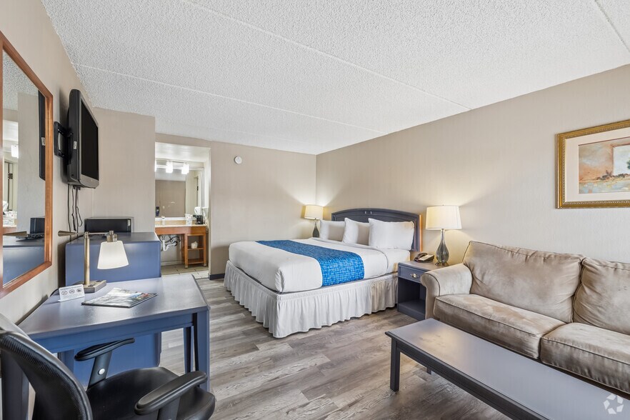More Photos Of 4703 N Freeway Rd, Pueblo Hotel For Sale