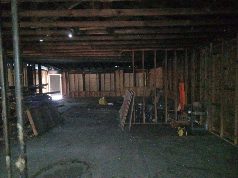 More Photos Of 11807 Main St, Fort Jones Storefront Retail Office For Sale