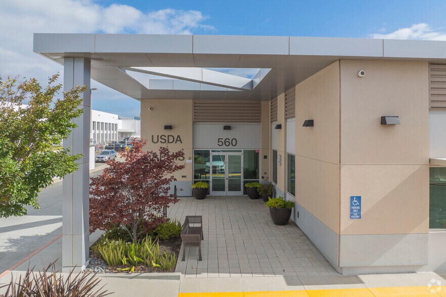 More Photos Of 560 Eccles Ave, South San Francisco Research And Development For Sale