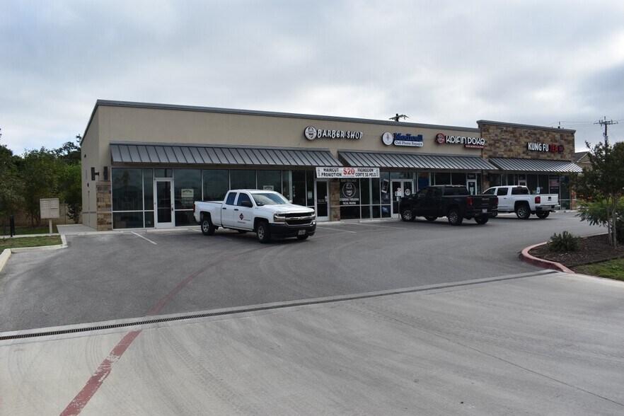 More Photos Of 7211 Green Glen Dr, San Antonio Storefront Retail Office For Lease
