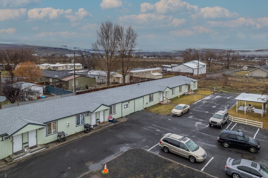 More Photos Of 68 W Hwy 28, Soap Lake Apartments For Sale