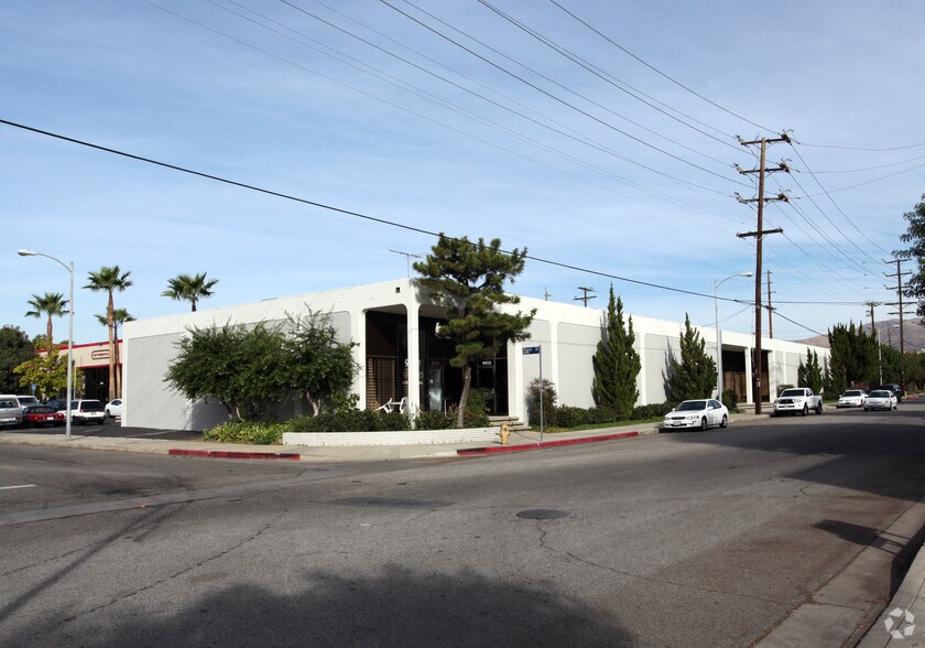 Primary Photo Of 9401-9427 Lurline Ave, Chatsworth Warehouse For Lease