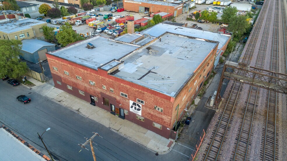 More Photos Of 401 N Leavitt St, Chicago Manufacturing For Sale