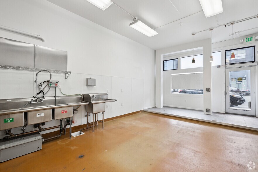 More Photos Of 449 & 451 9th St, San Francisco Apartments For Sale