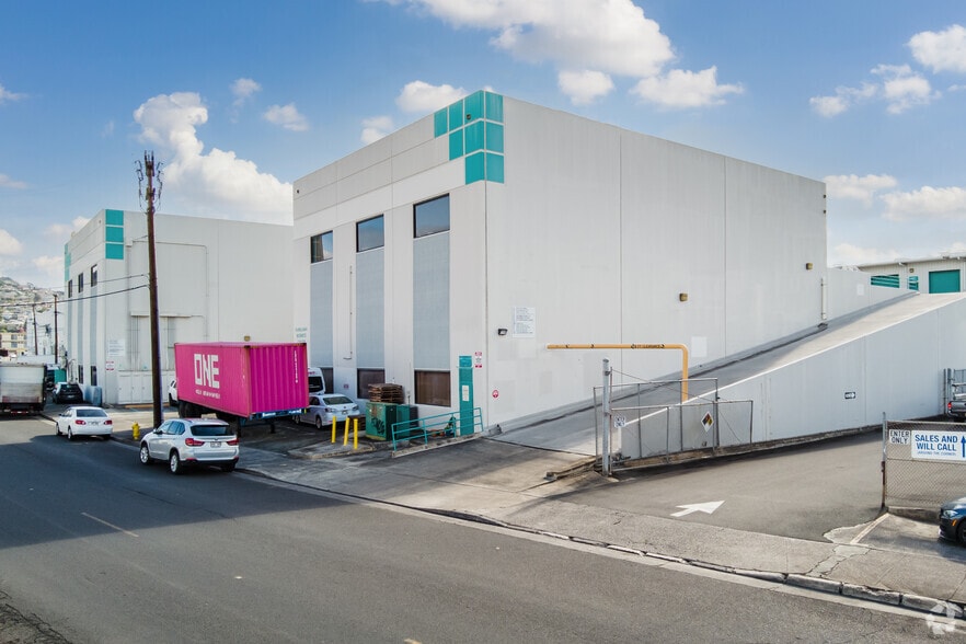 Primary Photo Of 819 Moowaa St, Honolulu Warehouse For Lease