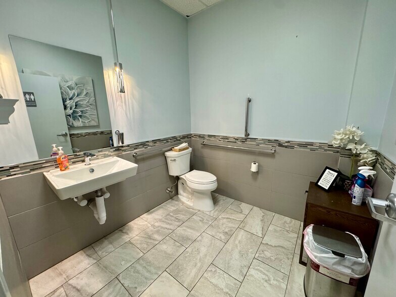 More Photos Of 3041 Golansky Blvd, Woodbridge Storefront For Lease