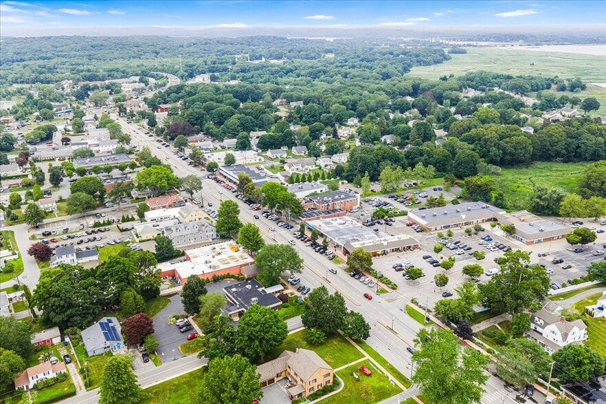 More Photos Of 162-170 Main St, Old Saybrook Storefront Retail Office For Lease