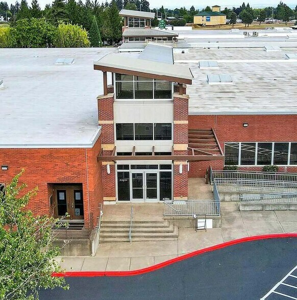 More Photos Of 4600 25th Ave NE, Salem Office For Lease