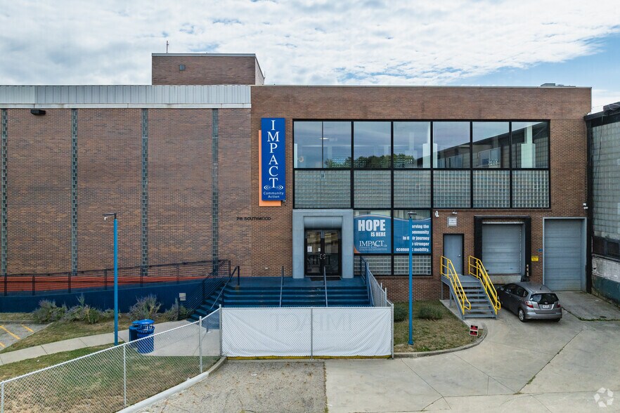 More Photos Of 711 Southwood Ave, Columbus Warehouse For Lease