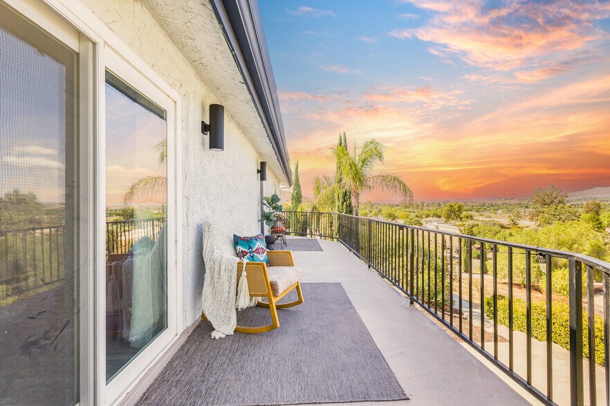 More Photos Of 22053 Highland St, Wildomar Specialty For Sale