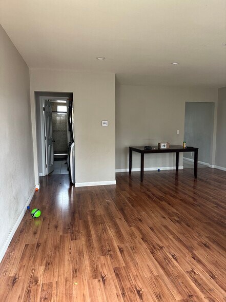 More Photos Of 12422 Bromwich St, Pacoima Land For Lease