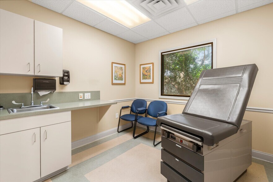 More Photos Of 9 San Bartola Dr, Saint Augustine Medical For Sale