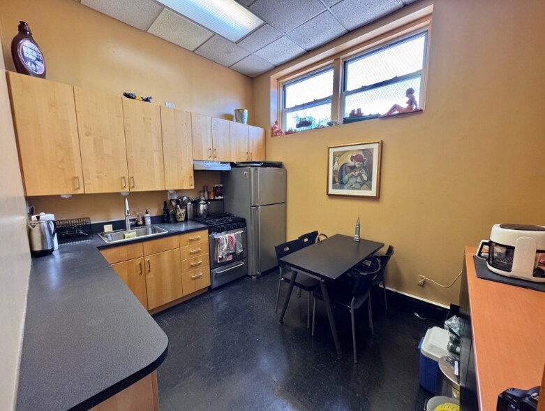 More Photos Of 224 48th St, Brooklyn Industrial For Sale