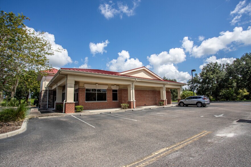 More Photos Of 1381 Rinehart Rd, Sanford General Retail For Sale