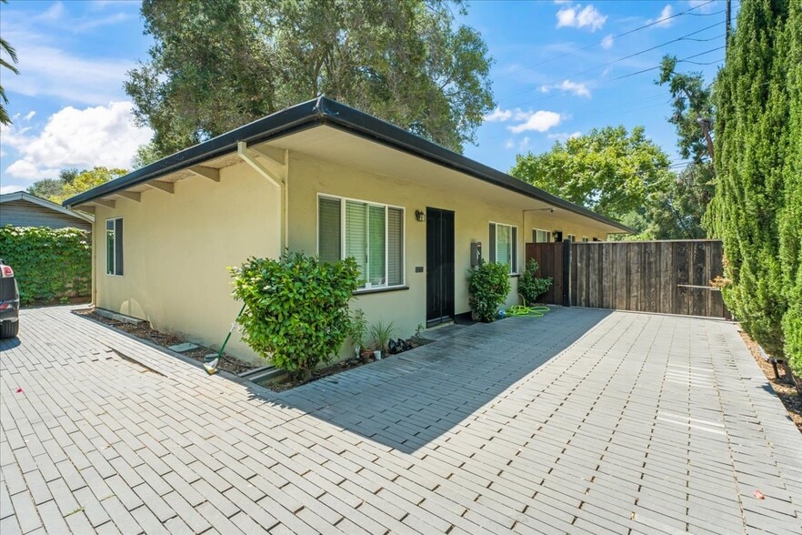 More Photos Of 1751 Alma St, Palo Alto Apartments For Sale