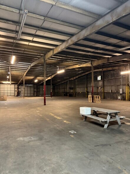 More Photos Of 9348 New Berlin Rd, Jacksonville Industrial For Sale
