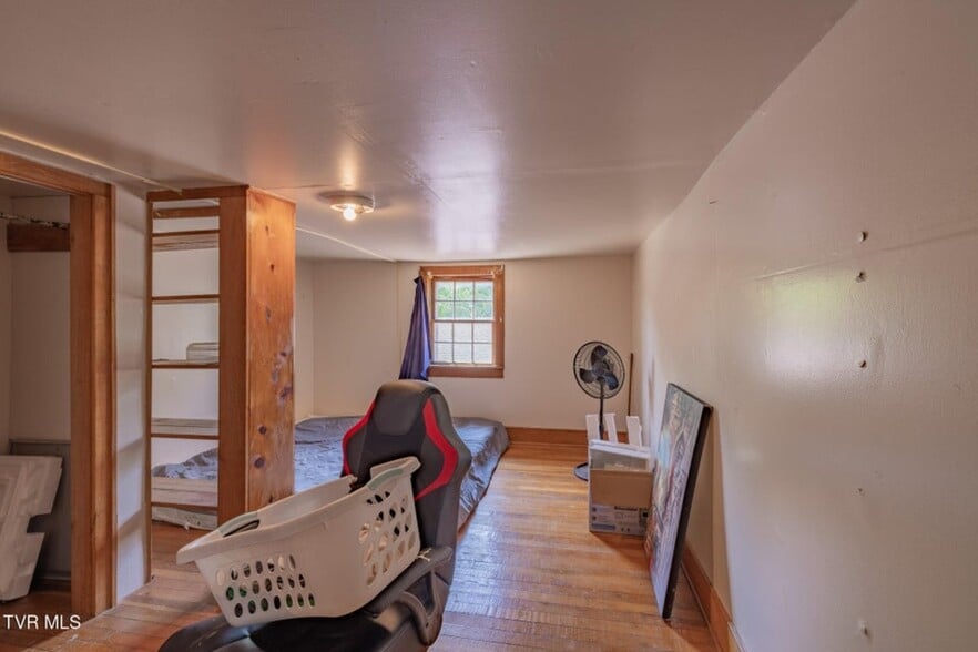 More Photos Of 100 Salvage Ln, Johnson City Apartments For Sale