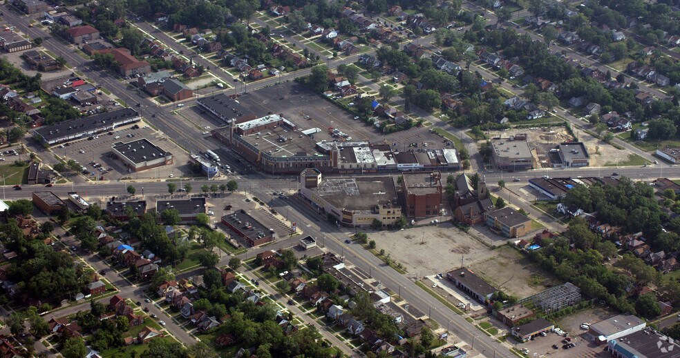 More Photos Of 15320-15400 Grand River Ave, Detroit Unknown For Lease