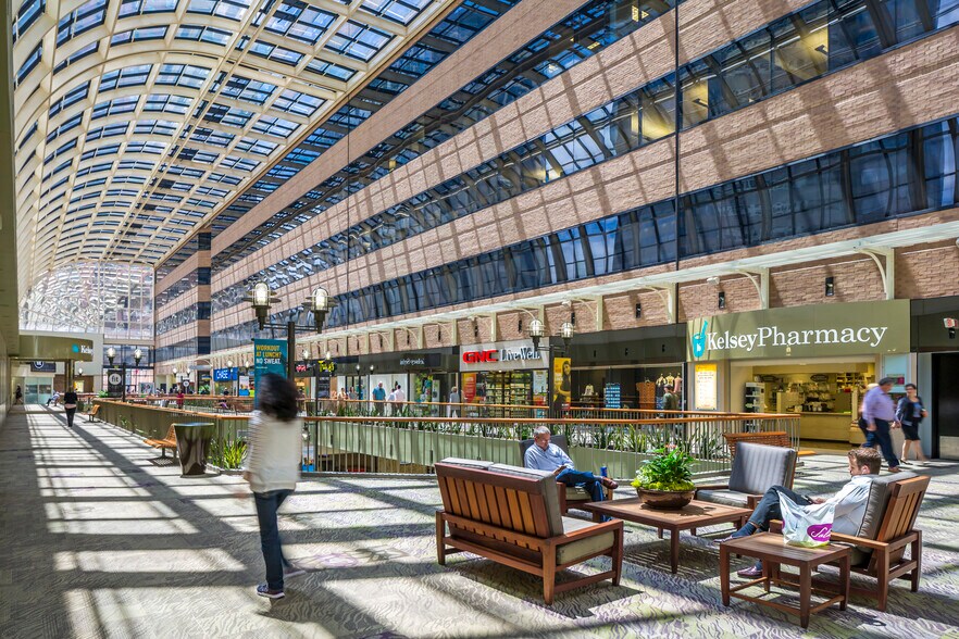 More Photos Of 1301 McKinney St, Houston Unknown For Lease