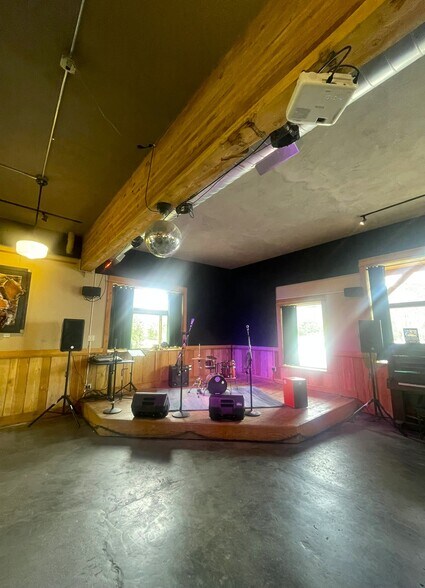 More Photos Of 201 N Methow Valley Hwy, Twisp Restaurant For Sale