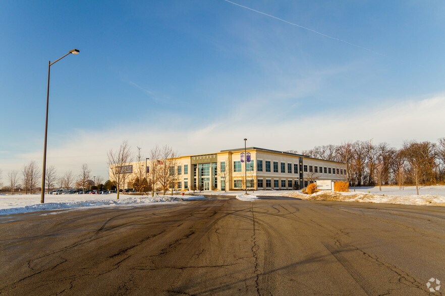 Primary Photo Of 2880 Vision Ct, Aurora Flex For Sale