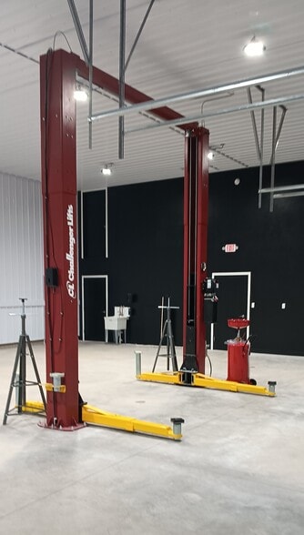 More Photos Of 1339 4th Ave, New Kensington Light Distribution For Sale