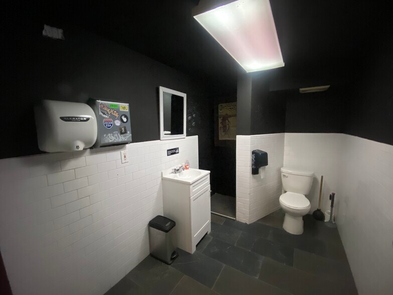 More Photos Of 400-408 3rd Ave, Brooklyn Storefront Retail Office For Lease