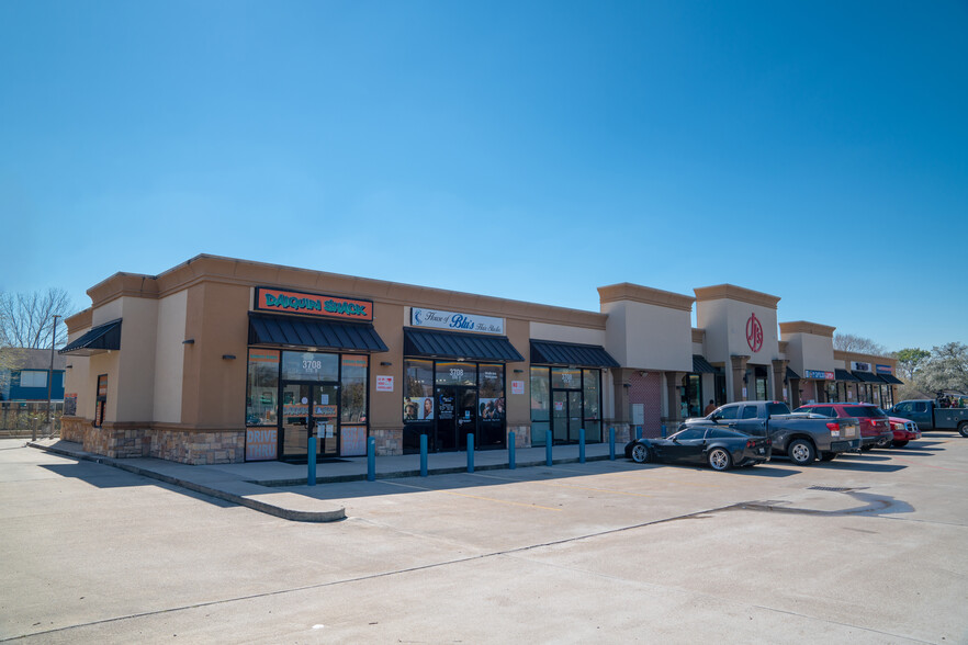 More Photos Of 3708 McHard Rd, Missouri City Freestanding For Lease